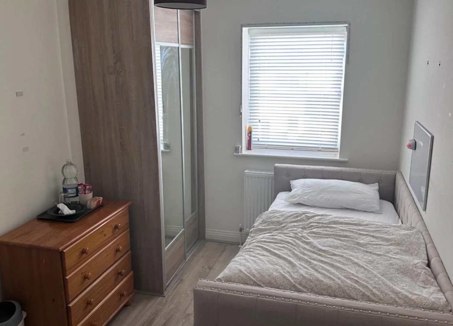 Contacten van Private Single Bedroom In Beautiful House